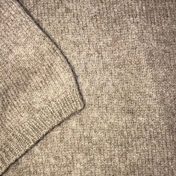 Tan super soft cashmere long sleeve. - Picture 2 of 2